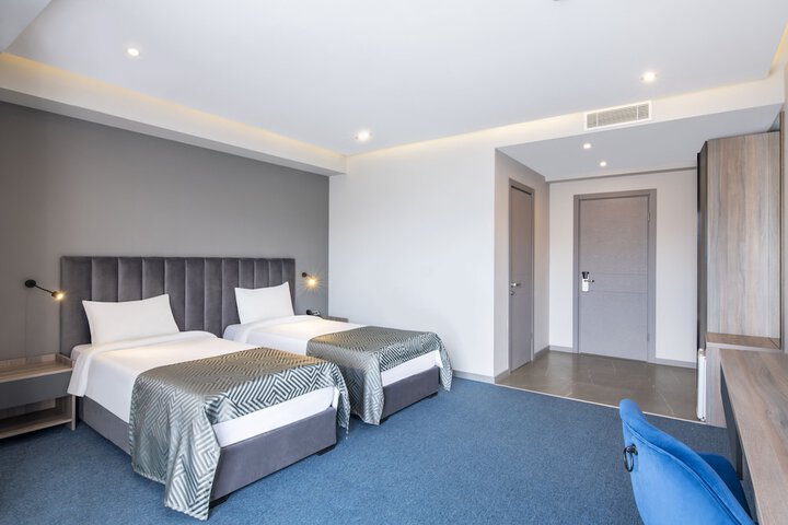 Room 14 of 47