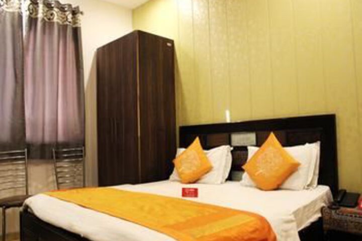 Room 10 of 23