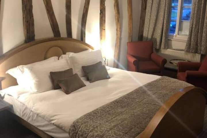 Room 3 of 21