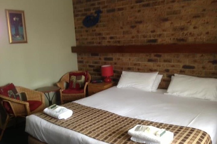 Room 9 of 26