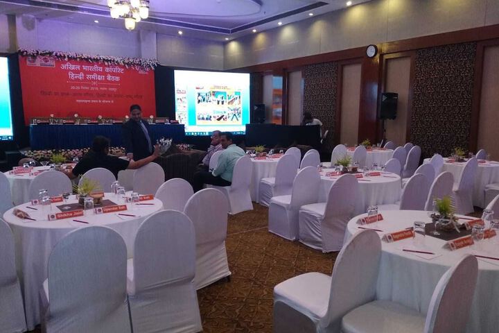 Ballroom/Hall 84 of 115
