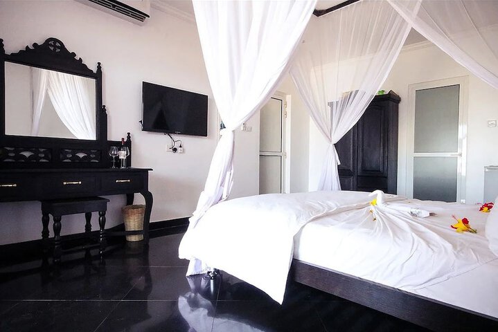 Room 2 of 57