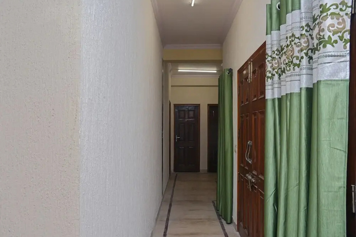 Room 12 of 14