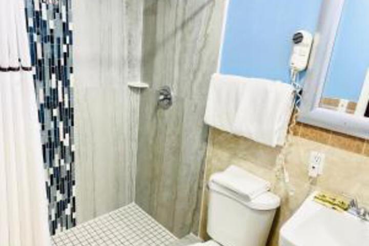 Room 42 of 65