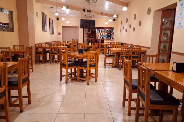 Dining 22 of 30