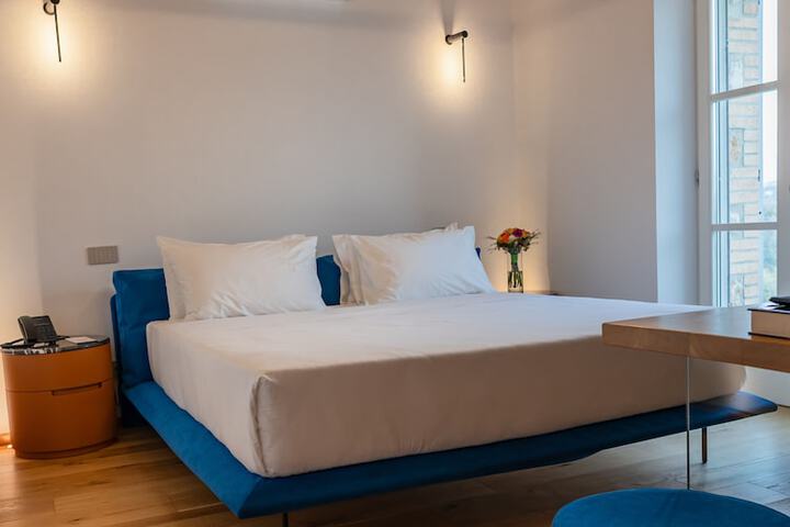 Room 29 of 148