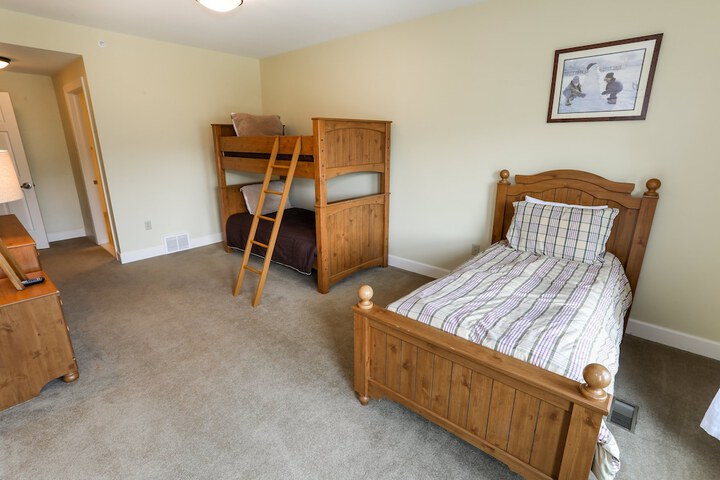 Room 28 of 126