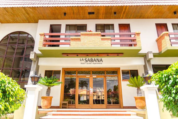 Hotel Suites & Apartments La Sabana