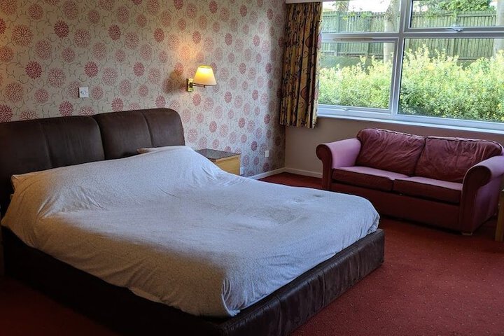 Room 40 of 85