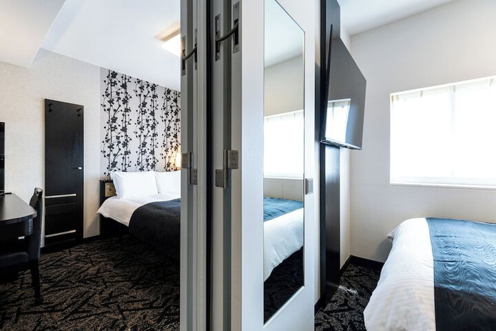 Room 13 of 60