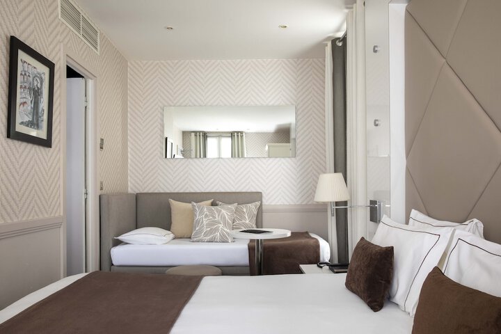 Room 20 of 65