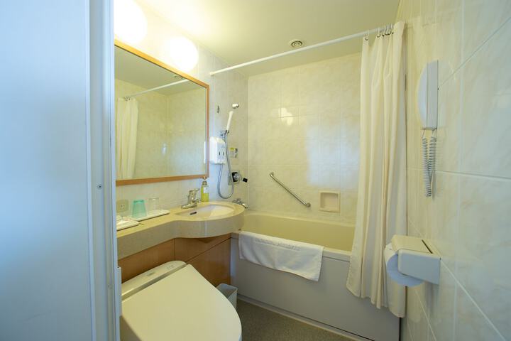 Room 30 of 84