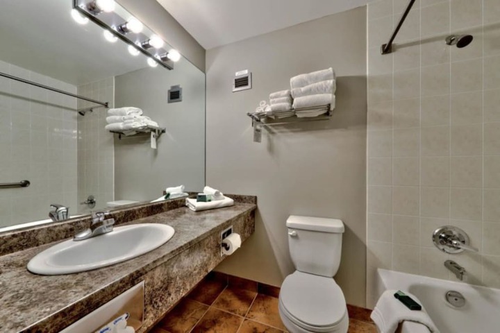 Room 190 of 266