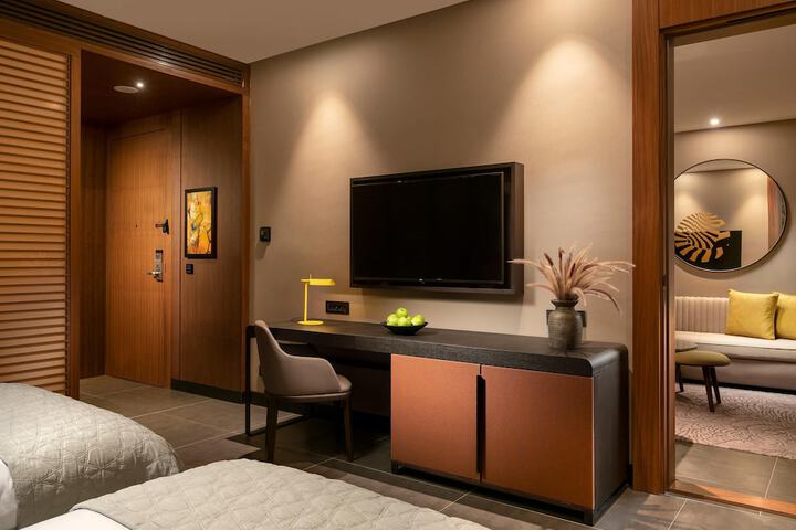 Room 68 of 429