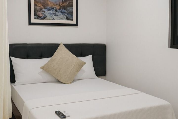 Room 2 of 61