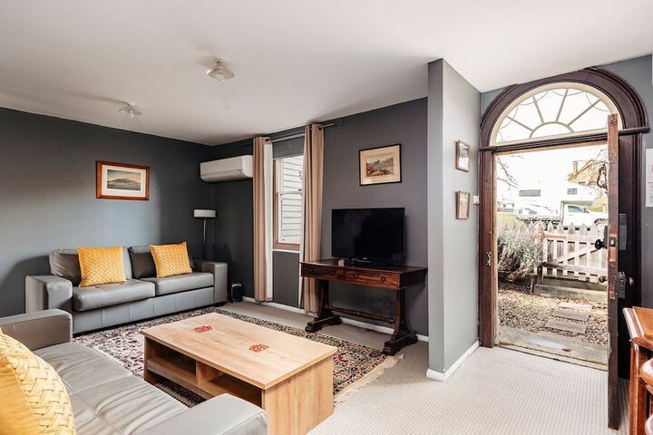 Room 12 of 20