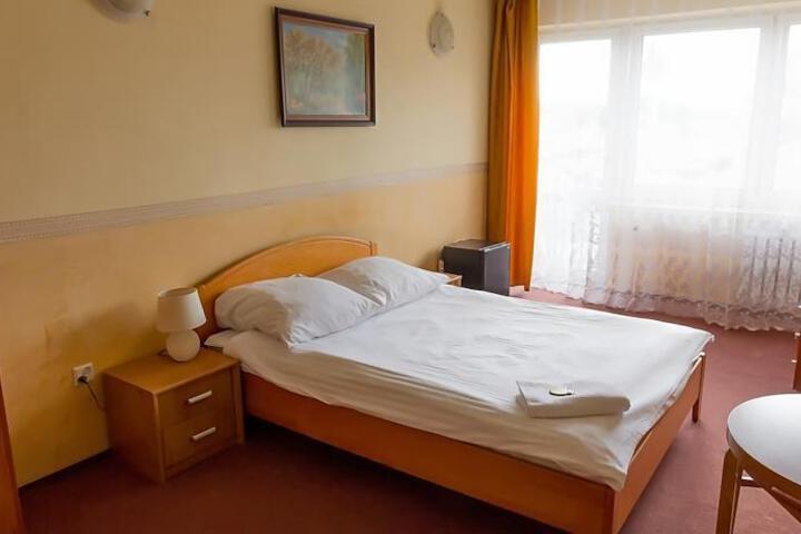 HOTEL 212