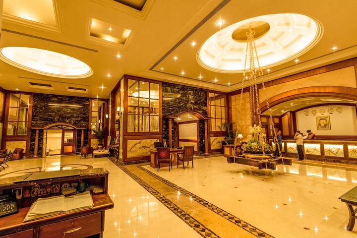 Guest Lobby