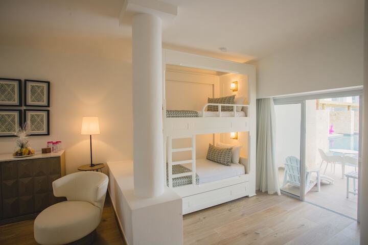 Room 30 of 155