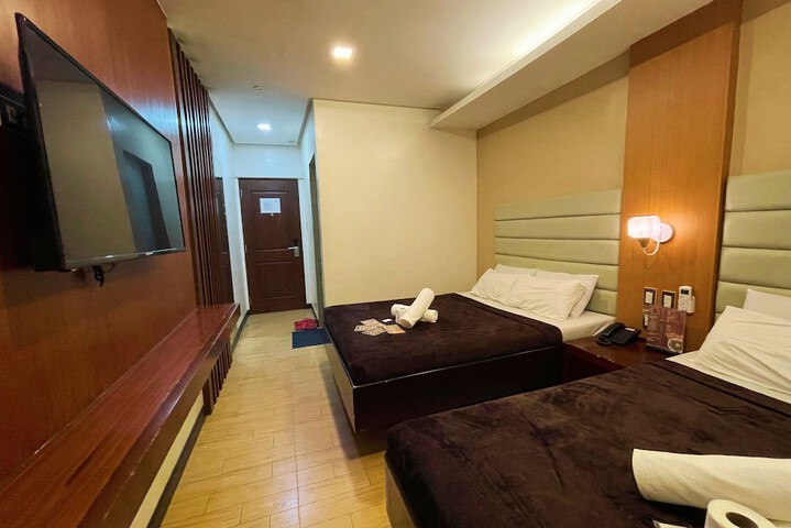 Room 19 of 73
