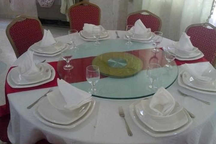 Dining Photos