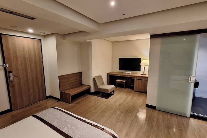 Room 22 of 60