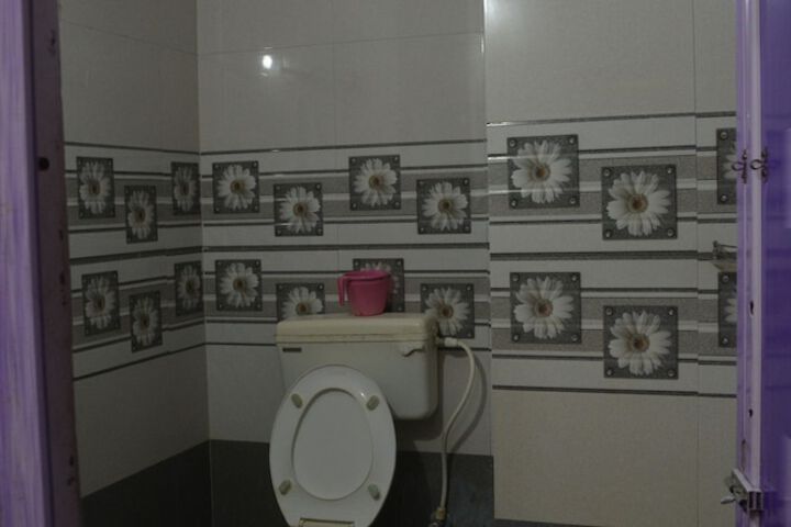 Room 82 of 94