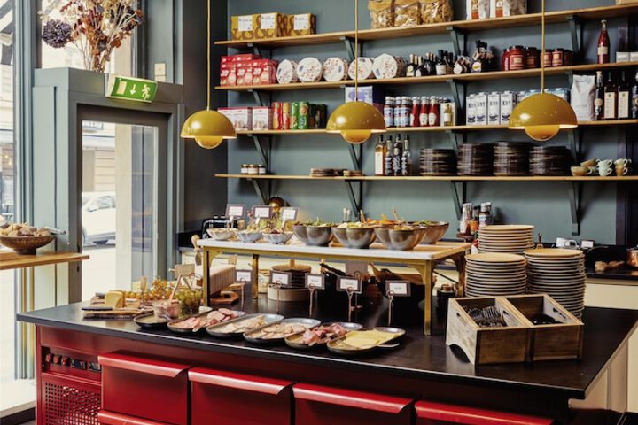 Breakfast/Coffee Service 105 of 116
