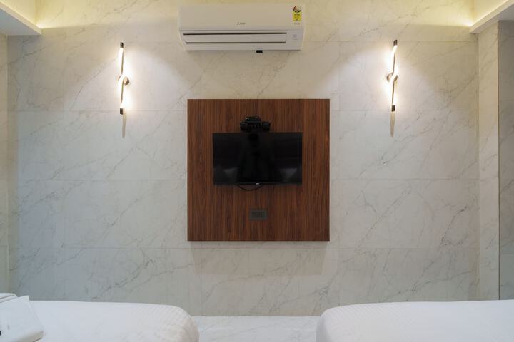 Room 26 of 48