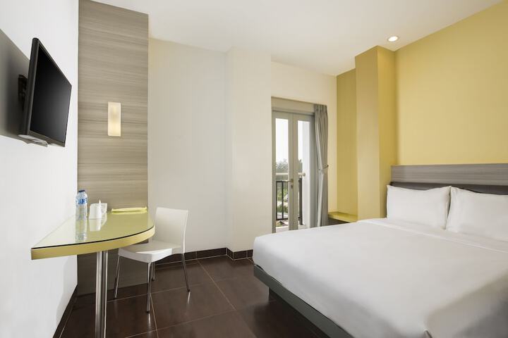 Room 8 of 26
