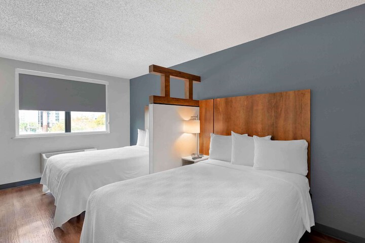 Superior 2 Double Beds (1 of 6)