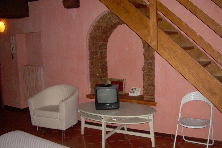 Room 25 of 41