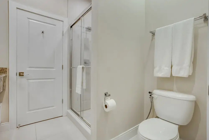 Room 8 of 26