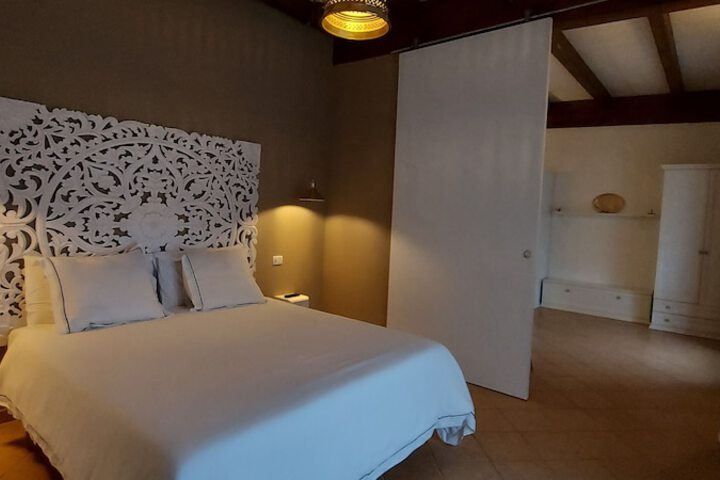 Room 4 of 54
