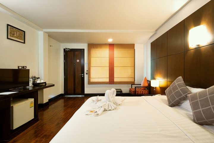 Room 6 of 123