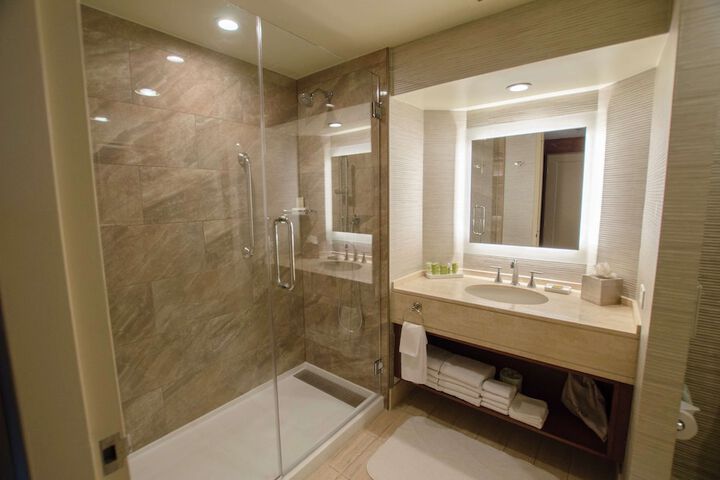 Bathroom shower