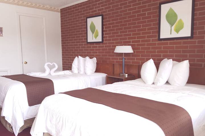 Room 5 of 32