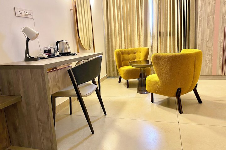 Room 6 of 23