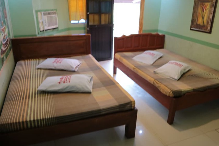 Room 11 of 39