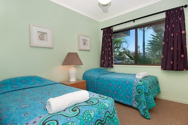 Room 9 of 30
