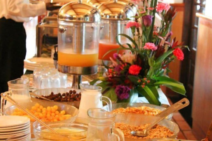 Breakfast/Coffee Service 29 of 59