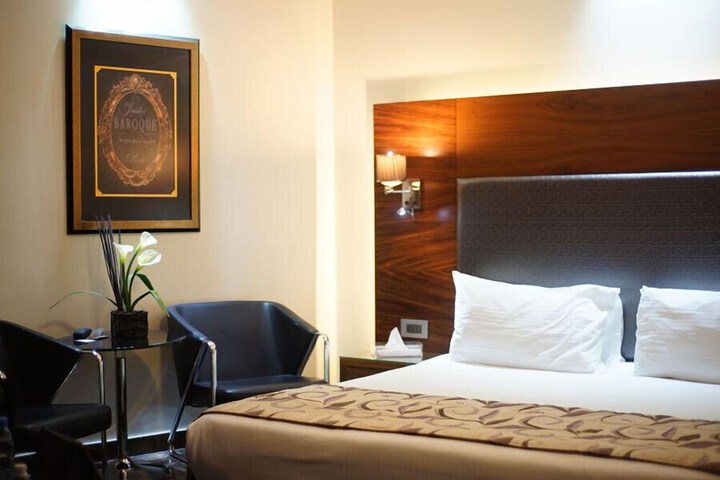 Room 15 of 61