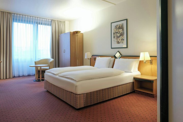 Room 44 of 78