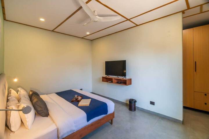 Room 40 of 98
