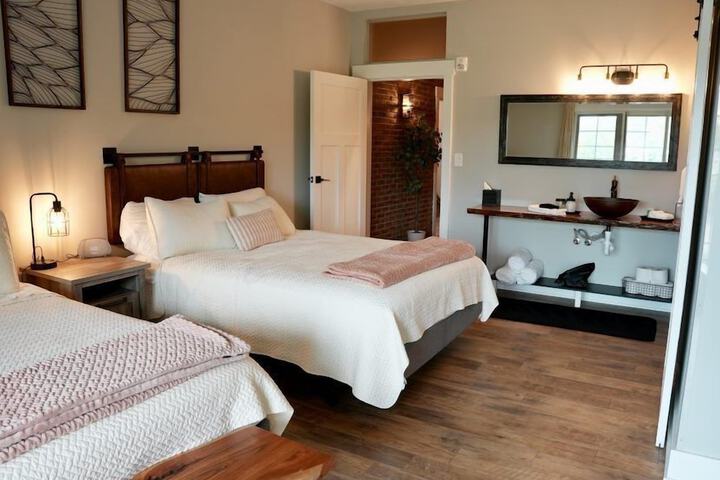 Room 3 of 26