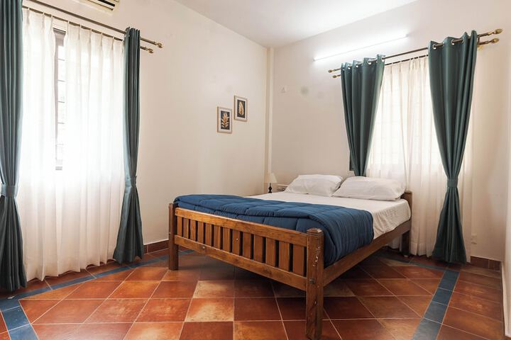 Room 5 of 19