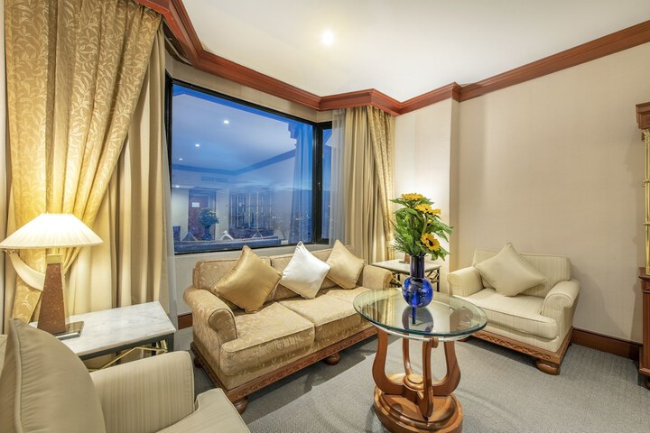 Room 40 of 63