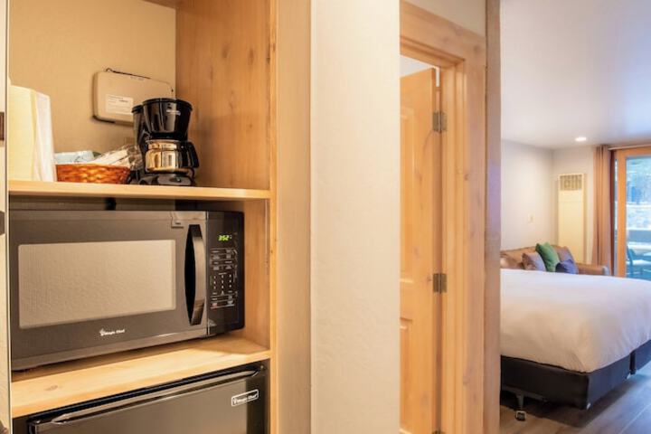 Private kitchenette