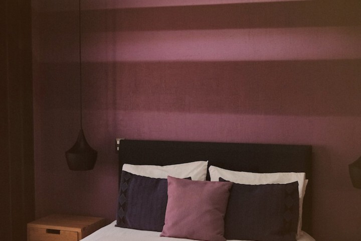 Room 8 of 65
