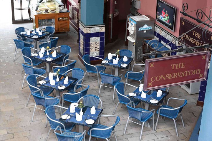 Dining 52 of 98